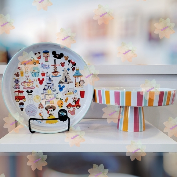 Disney Other - DISNEY PARKS KINGDOM OF CUTE CAKE STAND